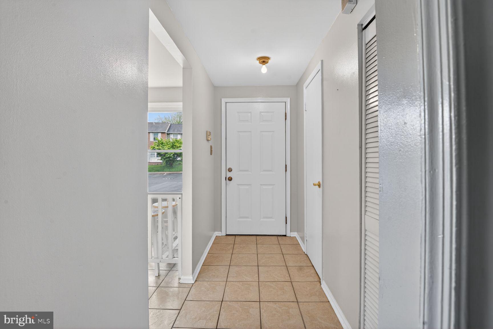 5326 King Arthur Circle Baltimore, MD 21237 - Photo 2 of 15