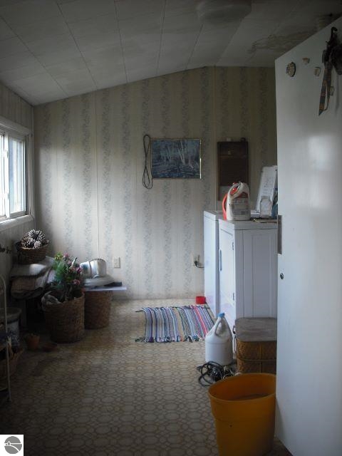 9537 Mcclelland Road Breckenridge, MI 48615 - Photo 14 of 24 1784836-13.JPG