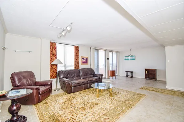 $1,700 | 715 South Upper Broadway, Unit 903, Corpus Christi, TX 78401