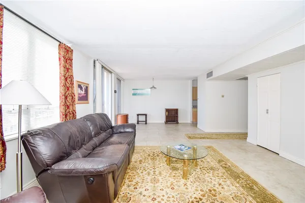 $1,700 | 715 South Upper Broadway, Unit 903, Corpus Christi, TX 78401