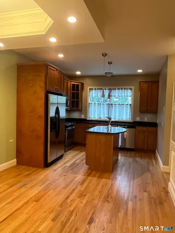 $289,900 | 49 Forestview Drive, Unit 49, Norwich, CT 06360