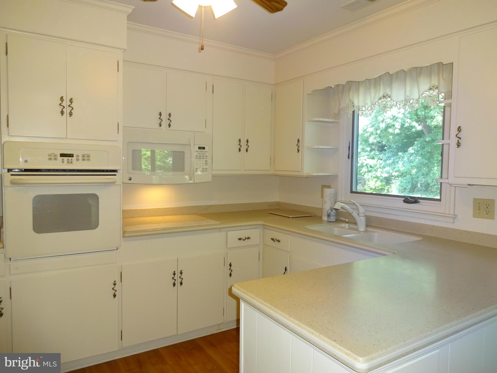 7 Nanticoke Road Cambridge, MD 21613 - Photo 7 of 30 Kitchen