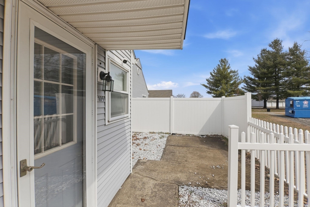 109 Andersen Road, Unit 109 Chicopee, MA 01022 - Photo 27 of 35