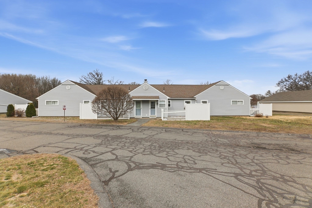 109 Andersen Road, Unit 109 Chicopee, MA 01022 - Photo 29 of 35