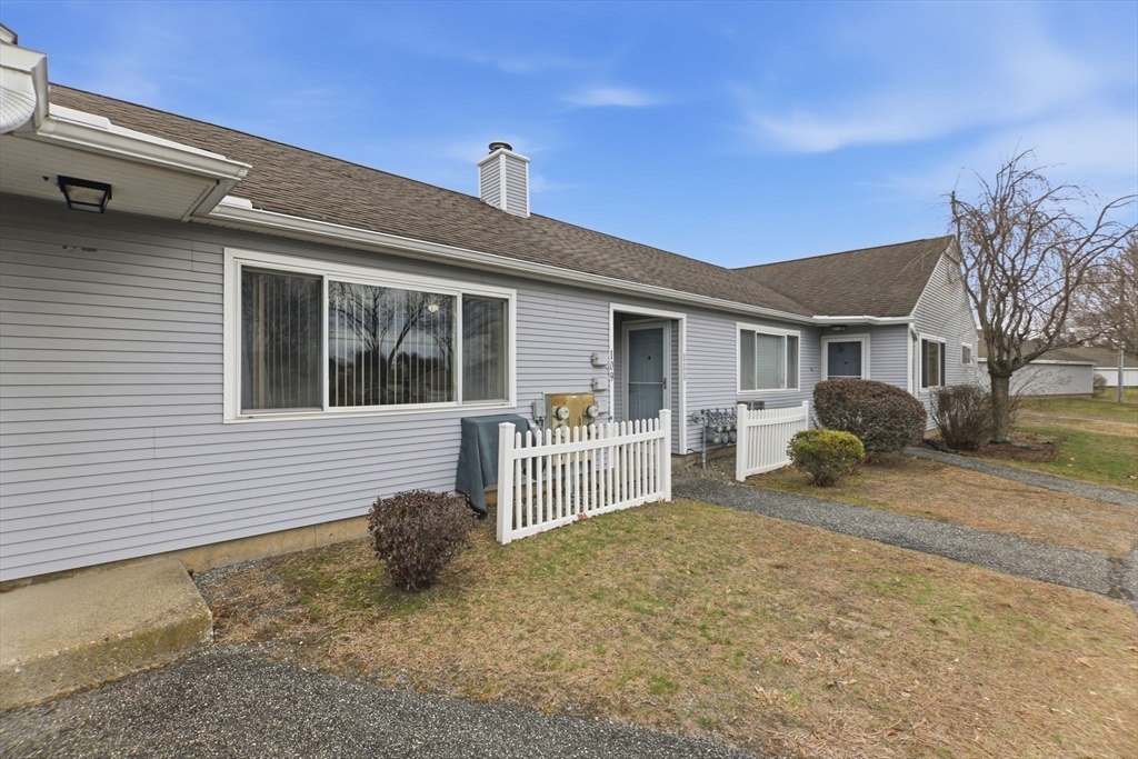 109 Andersen Road, Unit 109 Chicopee, MA 01022 - Photo 32 of 35