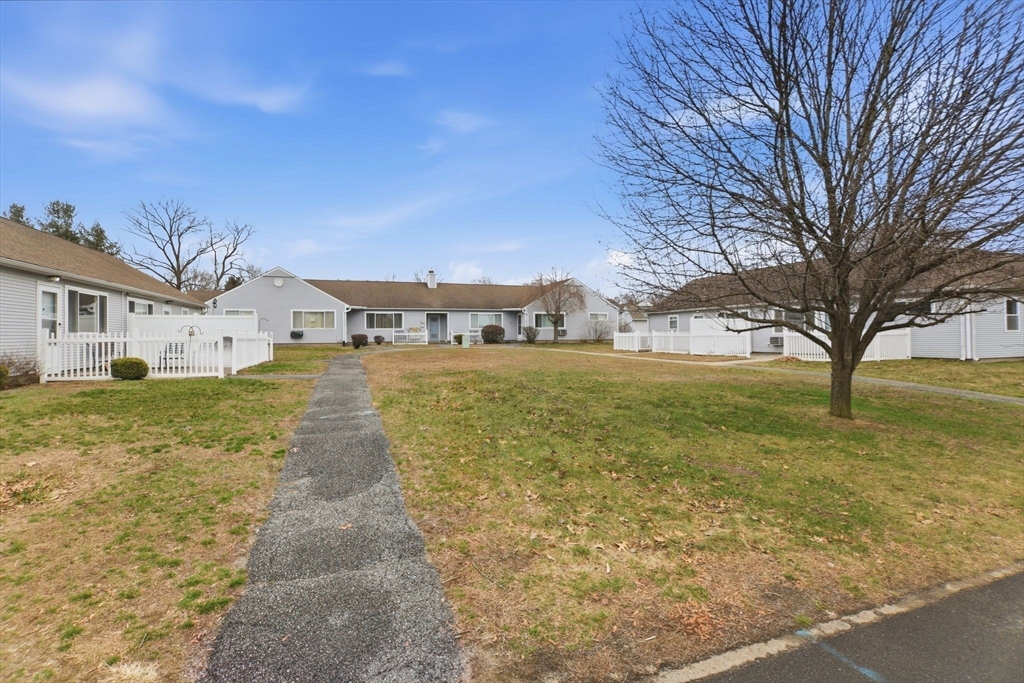 109 Andersen Road, Unit 109 Chicopee, MA 01022 - Photo 33 of 35