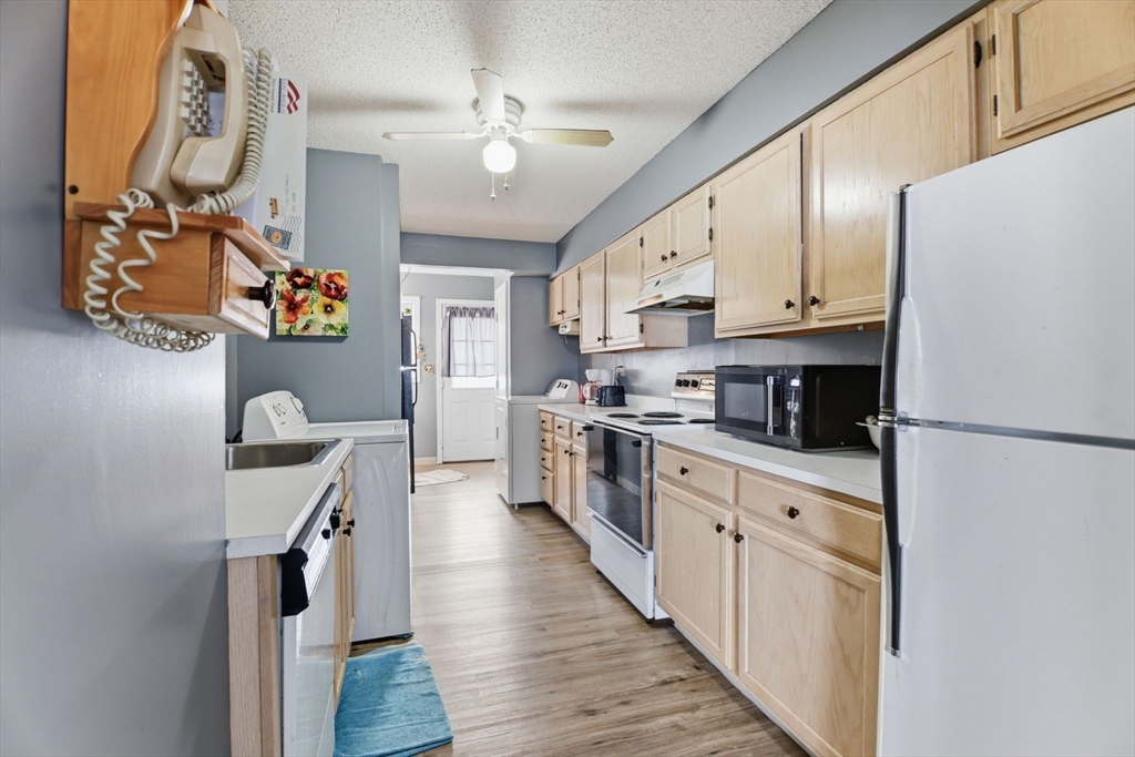 109 Andersen Road, Unit 109 Chicopee, MA 01022 - Photo 9 of 35