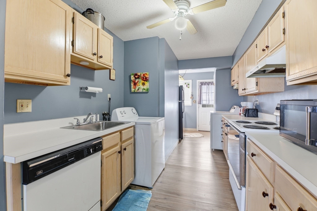 109 Andersen Road, Unit 109 Chicopee, MA 01022 - Photo 10 of 35