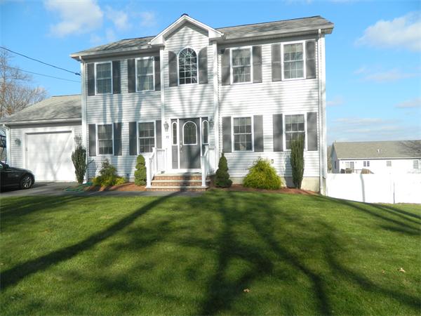 76 Wood Street Fall River, MA 02721 - Photo 1 of 10 Gallery Image 1
