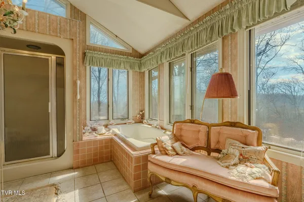 $1,099,999 | 1290 Hickory Hills Road, Jefferson City, TN 37760