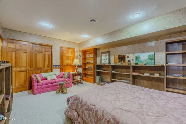 $1,099,999 | 1290 Hickory Hills Road, Jefferson City, TN 37760