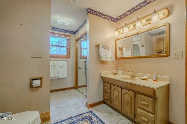 $1,099,999 | 1290 Hickory Hills Road, Jefferson City, TN 37760