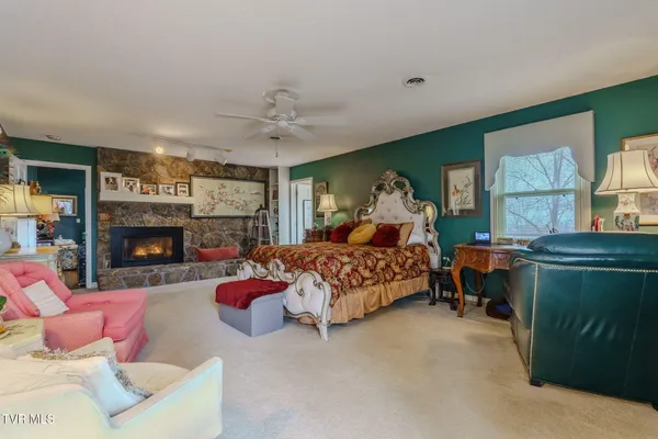 $1,099,999 | 1290 Hickory Hills Road, Jefferson City, TN 37760