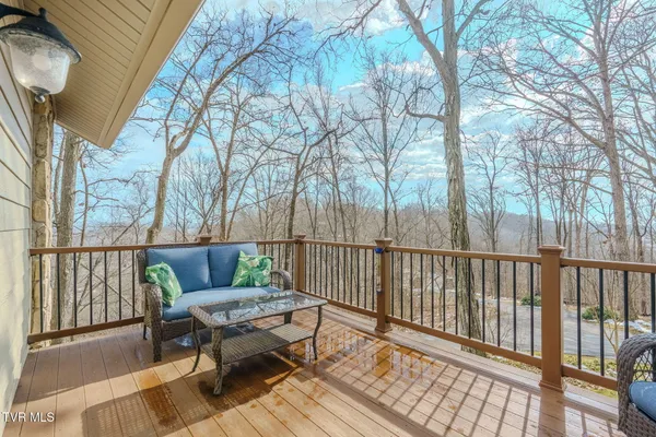 $1,099,999 | 1290 Hickory Hills Road, Jefferson City, TN 37760