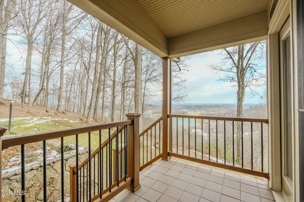 $1,099,999 | 1290 Hickory Hills Road, Jefferson City, TN 37760