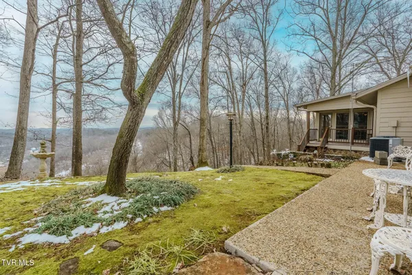 $1,099,999 | 1290 Hickory Hills Road, Jefferson City, TN 37760