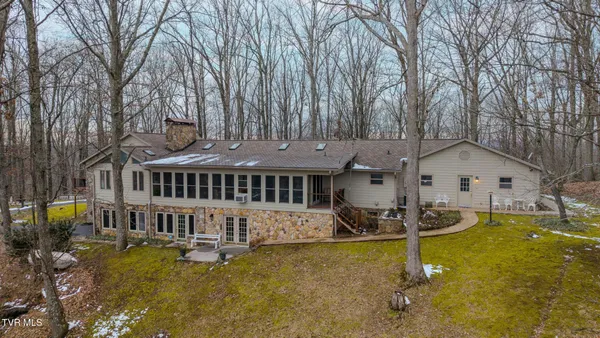 $1,099,999 | 1290 Hickory Hills Road, Jefferson City, TN 37760