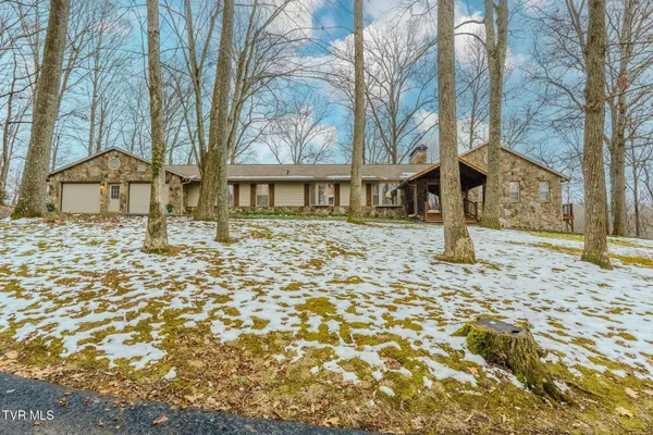 $1,099,999 | 1290 Hickory Hills Road, Jefferson City, TN 37760