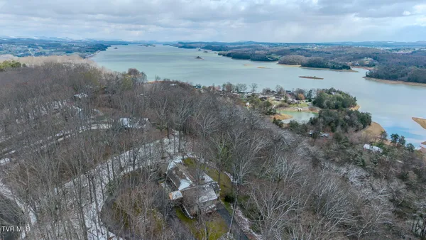 $1,099,999 | 1290 Hickory Hills Road, Jefferson City, TN 37760