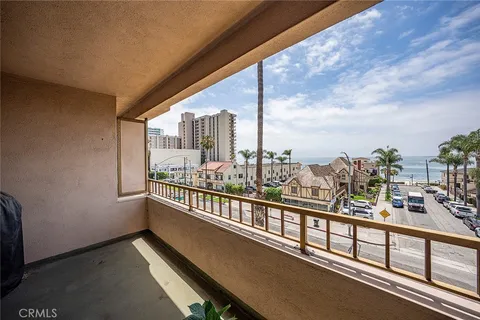 $700,000 | 1635 East Ocean Boulevard, Unit C4, Long Beach, CA 90802
