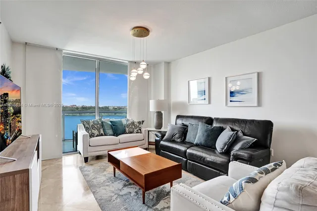 $3,200 | 2681 North Flamingo Road, Unit 605S, Sunrise, FL 33323