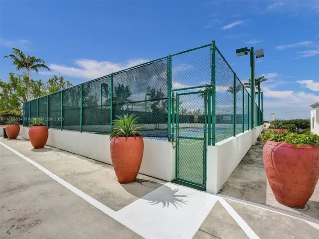 $3,200 | 2681 North Flamingo Road, Unit 605S, Sunrise, FL 33323