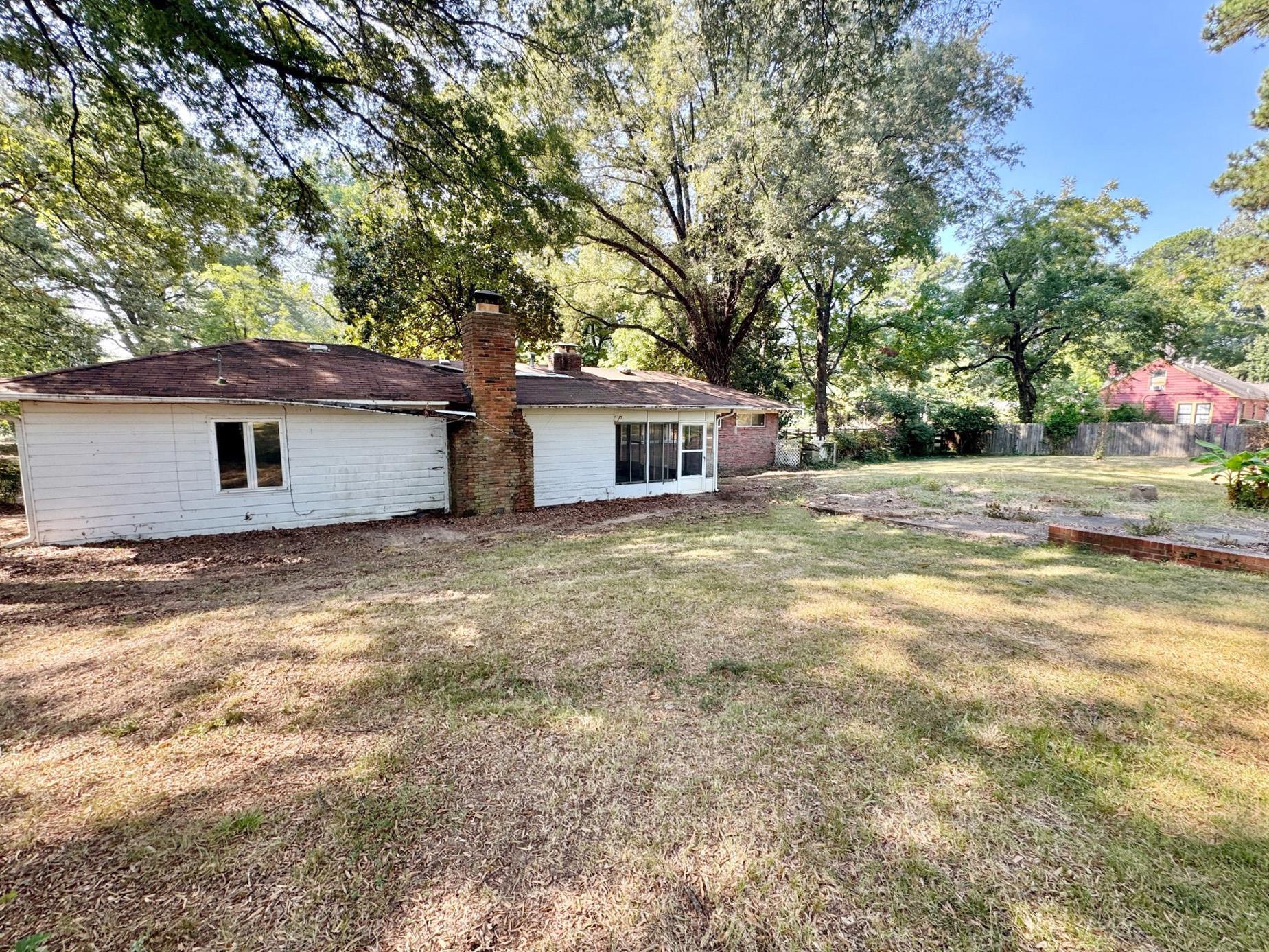 6014 Raleigh Lagrange Road Memphis, TN 38134 - Photo 7 of 19 View of yard