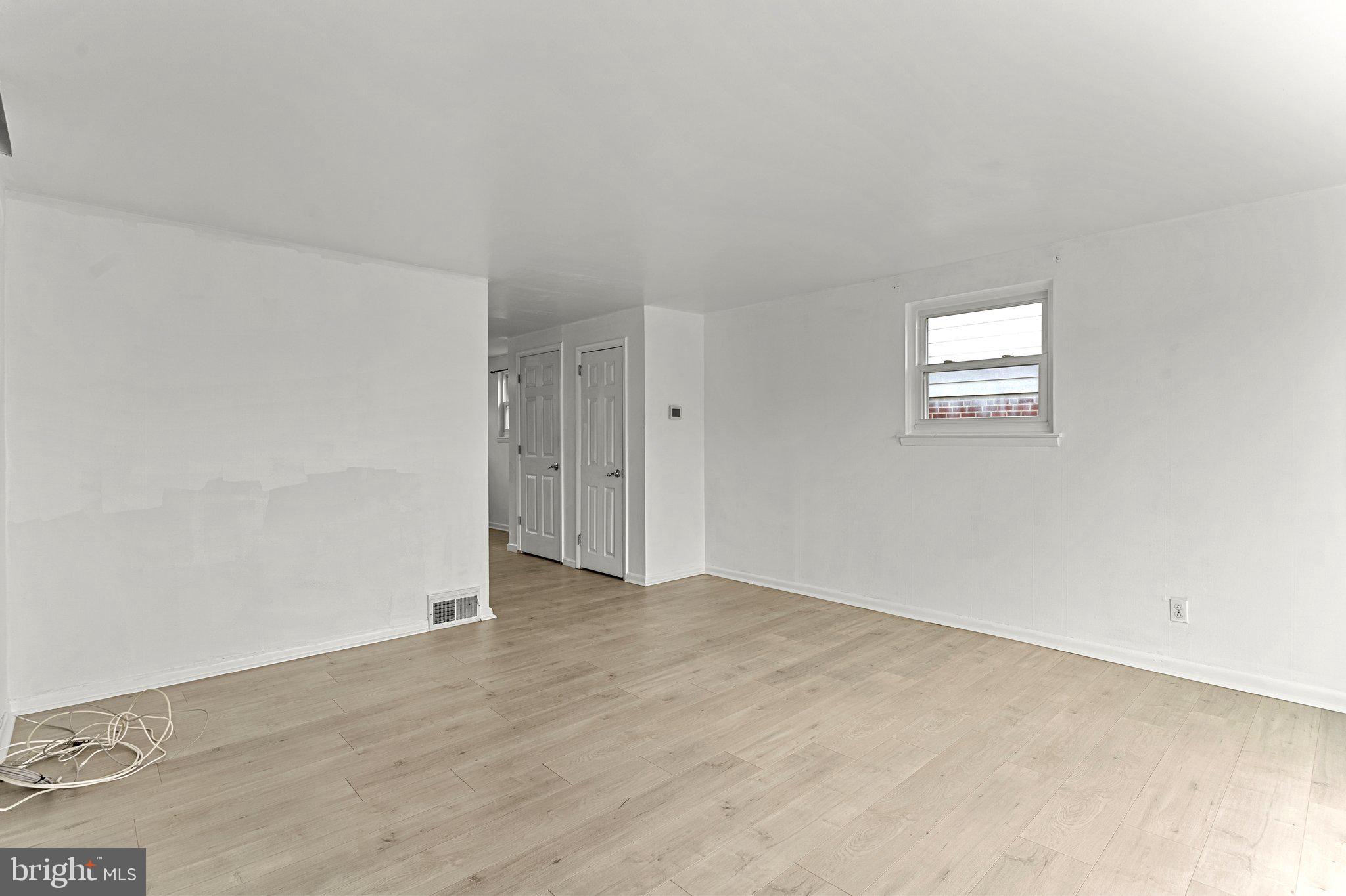 3435 Primrose Road Philadelphia, PA 19114 - Photo 4 of 29 Gallery Image 4