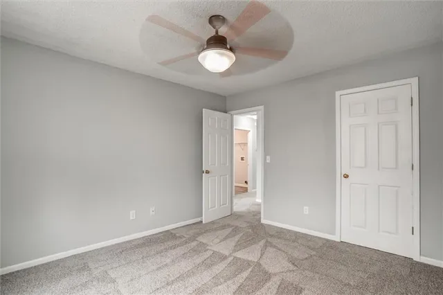 $204,500 | 1121 Ephraim Drive, Grain Valley, MO 64029