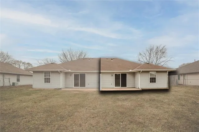$204,500 | 1121 Ephraim Drive, Grain Valley, MO 64029
