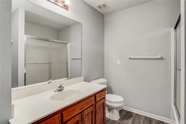 $204,500 | 1121 Ephraim Drive, Grain Valley, MO 64029