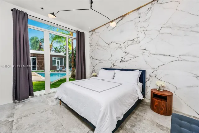 $2,900,000 | 1000 Northeast 89th Street, Miami, FL 33138