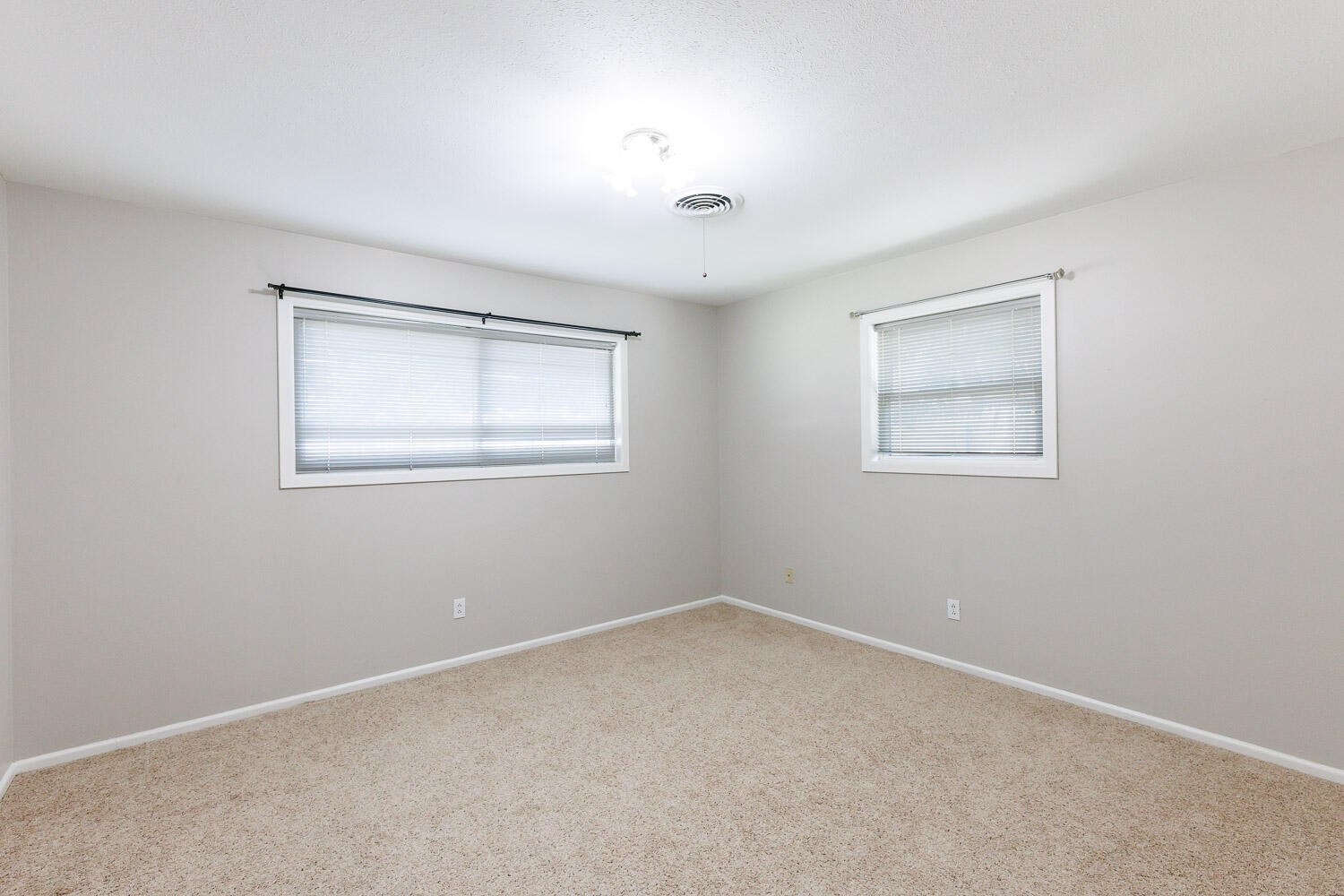 3816 53rd Street Lubbock, TX 79413 - Photo 33 of 59 an empty room with a window