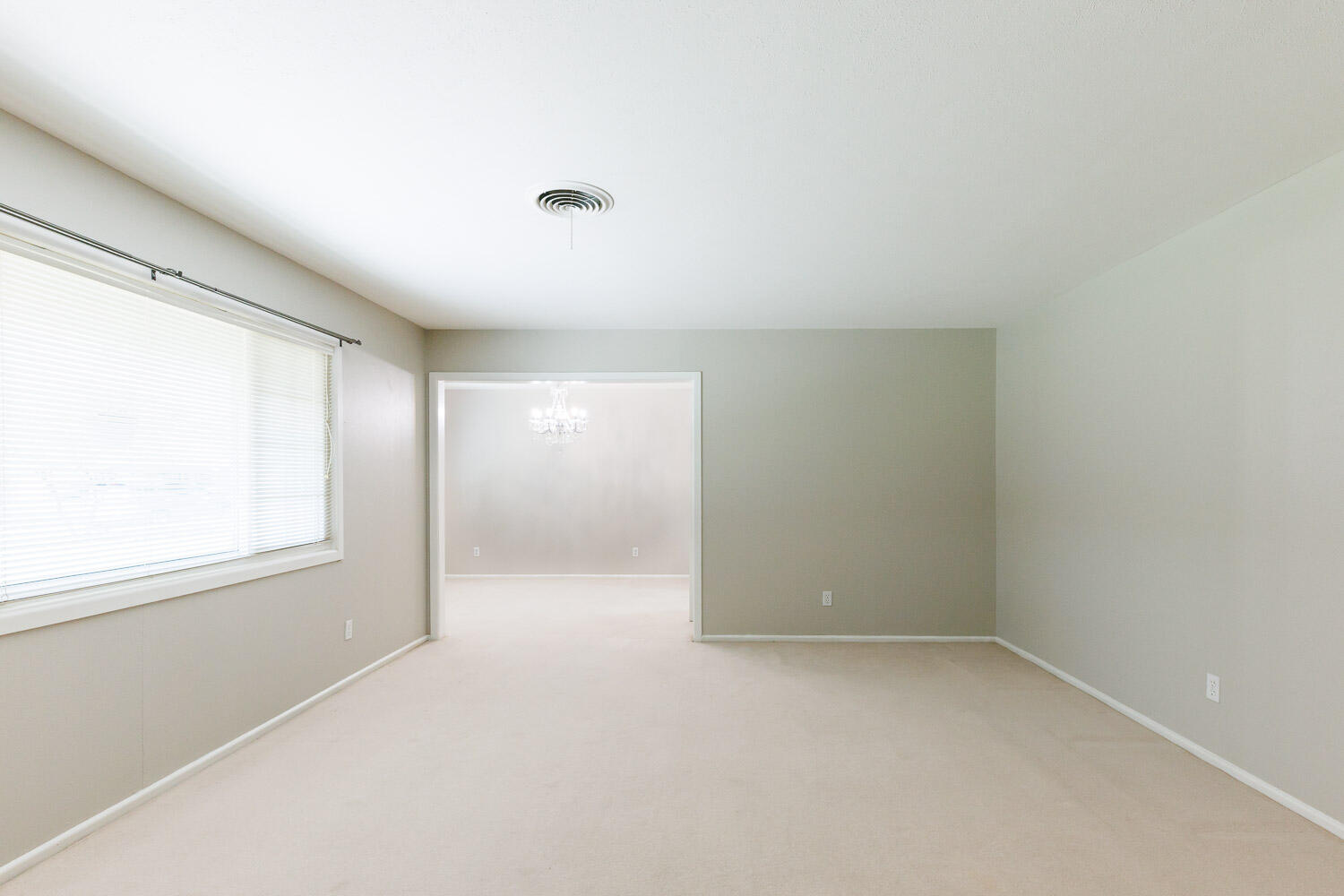 3816 53rd Street Lubbock, TX 79413 - Photo 8 of 59 an empty room with a window