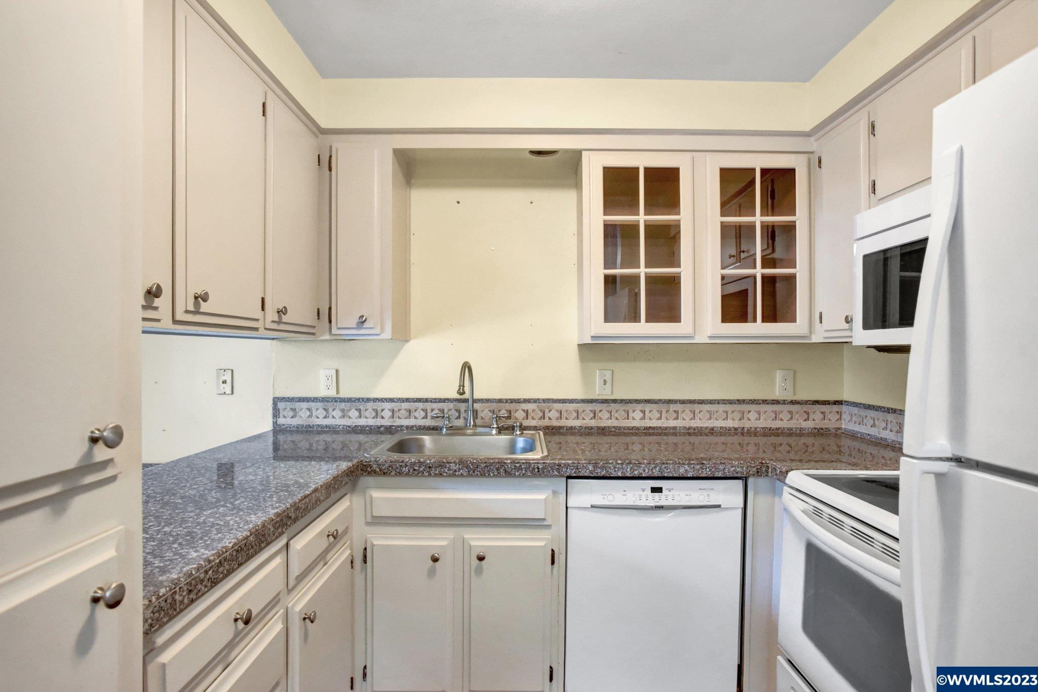 3788 Auburn Road Northeast Salem, OR 97301 - Photo 15 of 41
