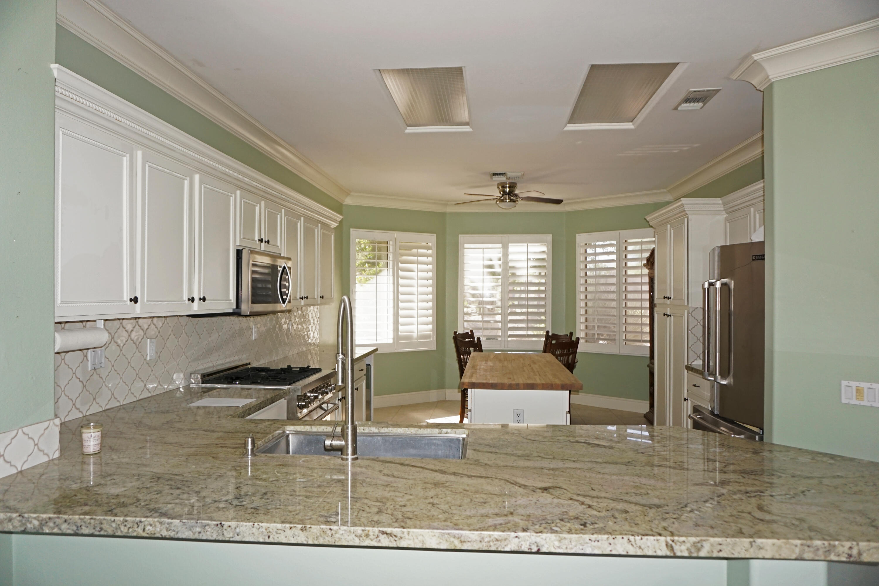 39543 Manorgate Road Palm Desert, CA 92211 - Photo 8 of 24 DSC05580