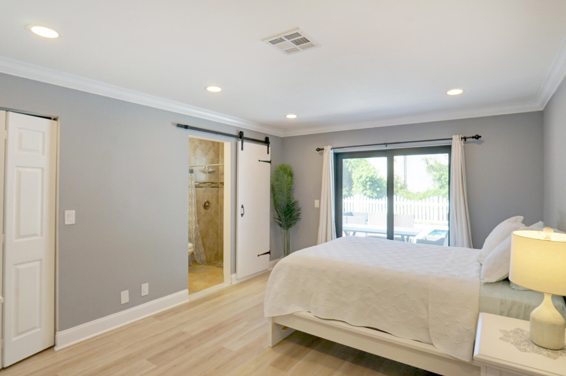 3002 Dunlin Road Delray Beach, FL 33444 - Photo 7 of 17 DSC08389_90_91_92_93