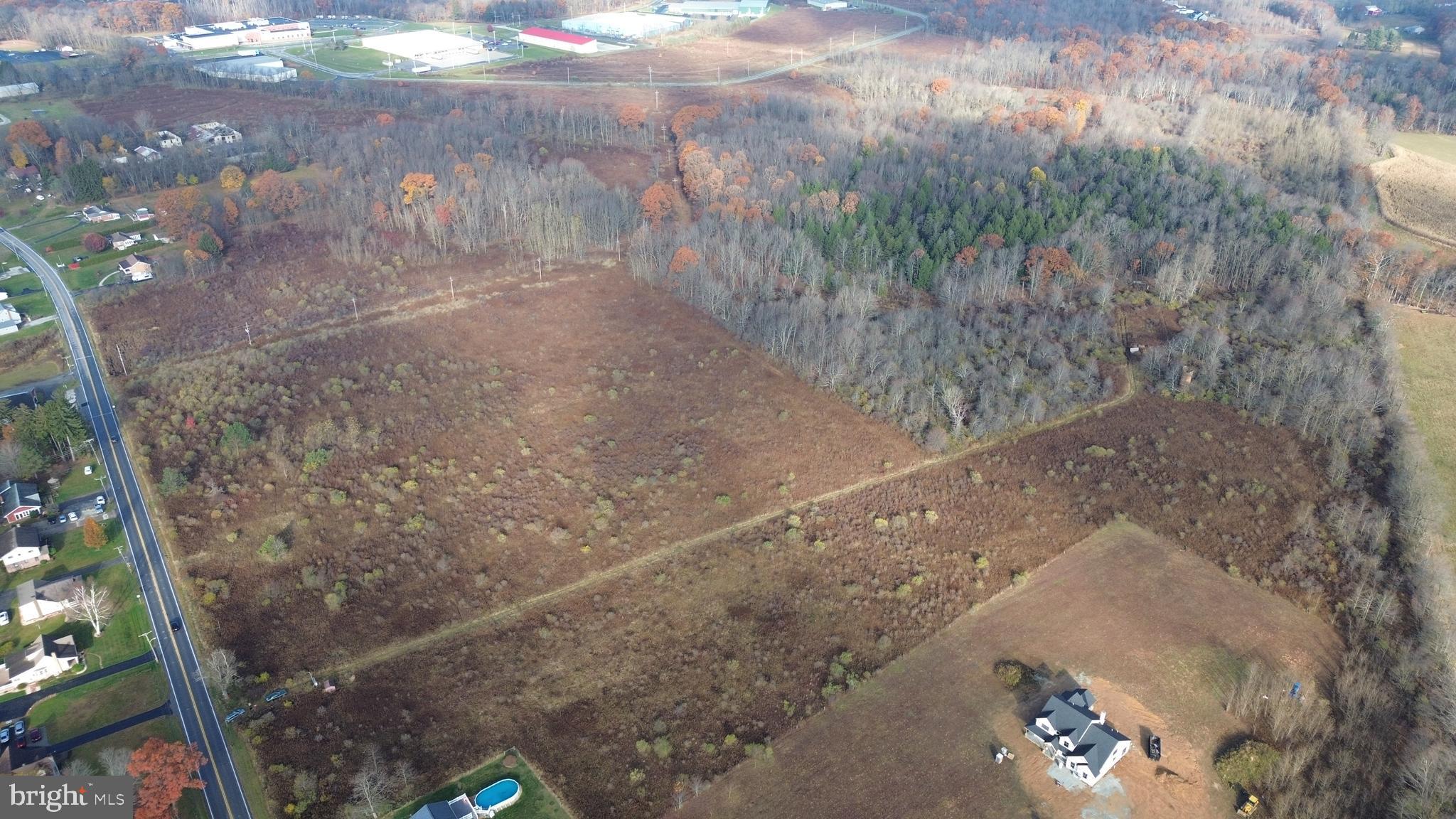 4045 Elton Road Johnstown, PA 15904 - Photo 5 of 8 a view of a yard
