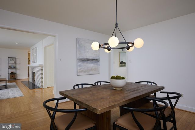 $1,500,000 | 6847 Tulip Hill Terrace, Bethesda, MD 20816