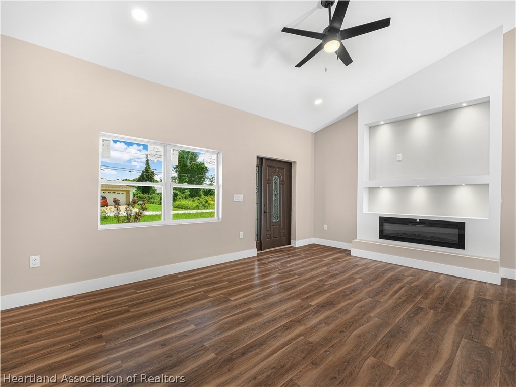 321 Roadrunner Avenue Sebring, FL 33870 - Photo 11 of 20