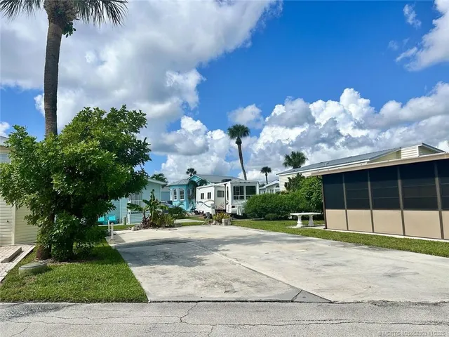 $170,900 | 10725 South Ocean Drive, Unit 294, Jensen Beach, FL 34957