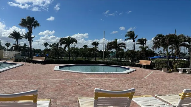 $170,900 | 10725 South Ocean Drive, Unit 294, Jensen Beach, FL 34957