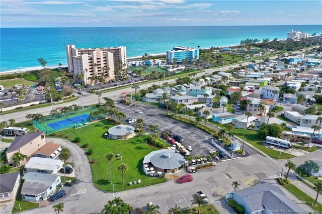 $170,900 | 10725 South Ocean Drive, Unit 294, Jensen Beach, FL 34957