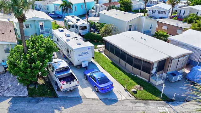 $170,900 | 10725 South Ocean Drive, Unit 294, Jensen Beach, FL 34957