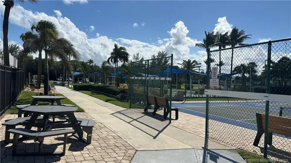 $170,900 | 10725 South Ocean Drive, Unit 294, Jensen Beach, FL 34957