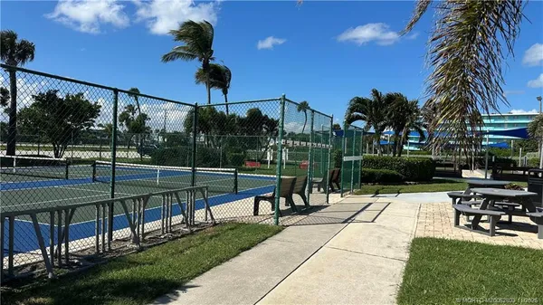 $170,900 | 10725 South Ocean Drive, Unit 294, Jensen Beach, FL 34957