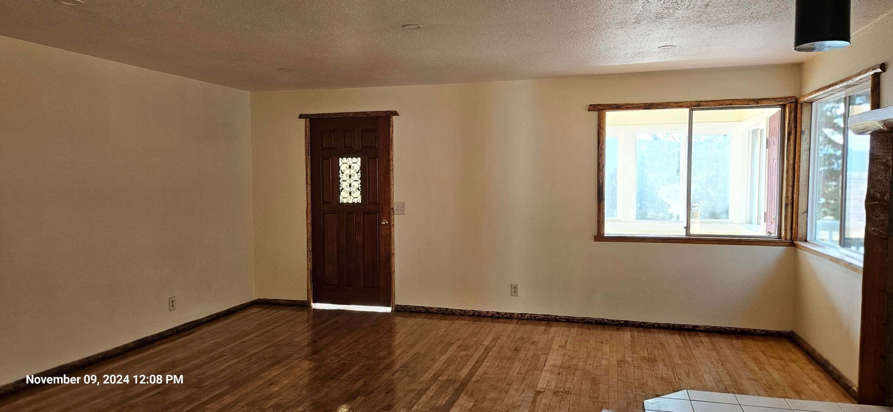 28205 Drews Road Chiloquin, OR 97624 - Photo 9 of 27 20241109_120838