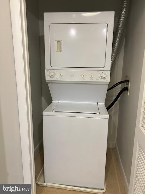 400 Massachusetts Avenue Northwest, Unit 608 Washington, DC 20001 - Photo 11 of 25 a close up view of washer and dryer