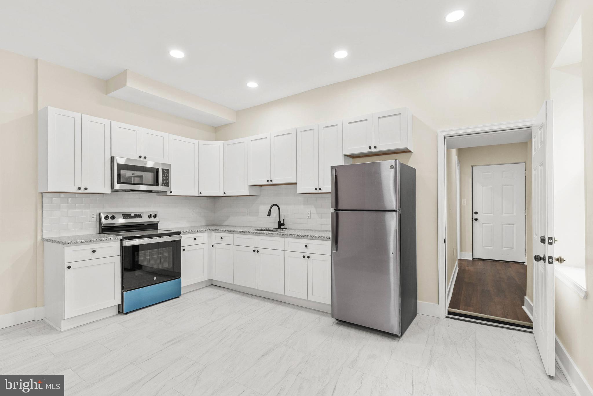 5431 Stewart Street Philadelphia, PA 19131 - Photo 14 of 34