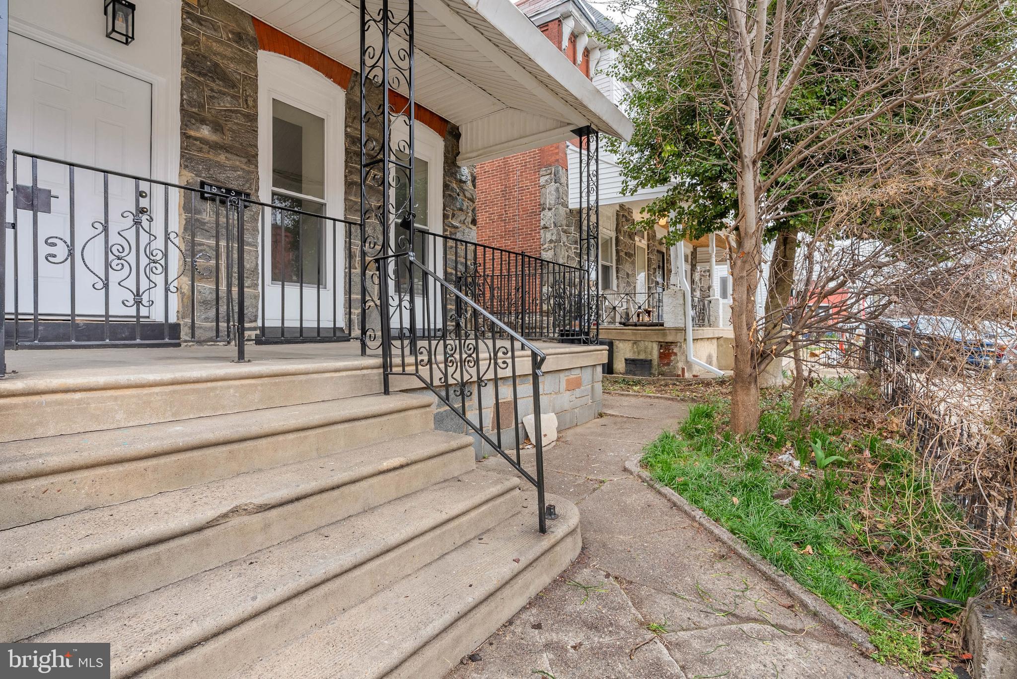 5431 Stewart Street Philadelphia, PA 19131 - Photo 4 of 34